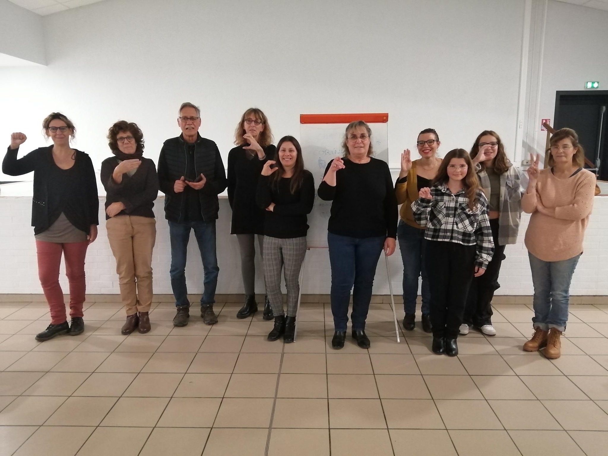 Cours d&rsquo;initiation à la langue des signes